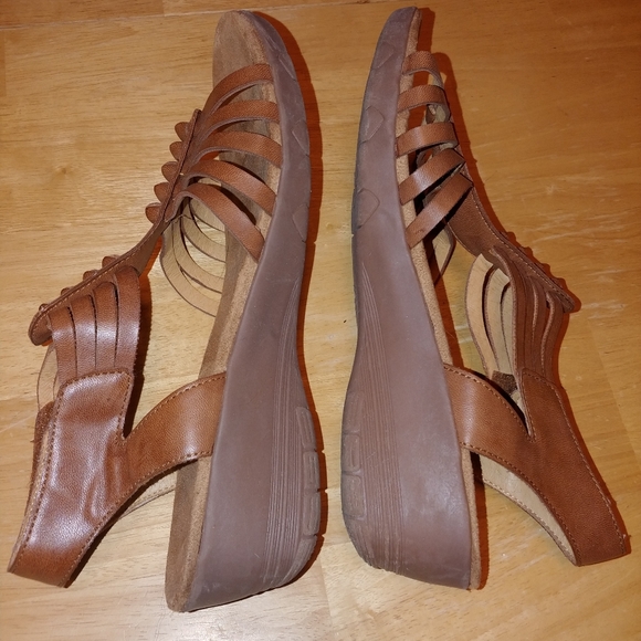 Bear Traps Shoes Beartraps Sandals Poshmark